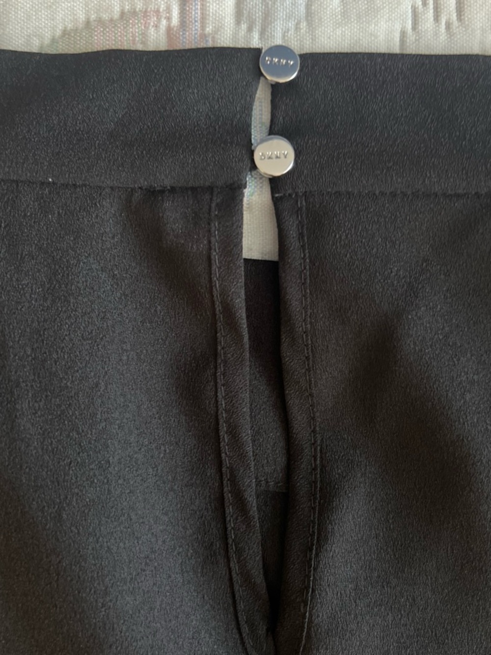 DKNY Black Sleeveless Draped-Neck Camisole - Picture 4 of 4